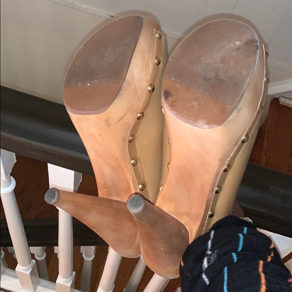 Clogs! - Picture 3 of 3